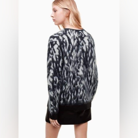 Talula Deep V Sweater - Picture 3 of 3